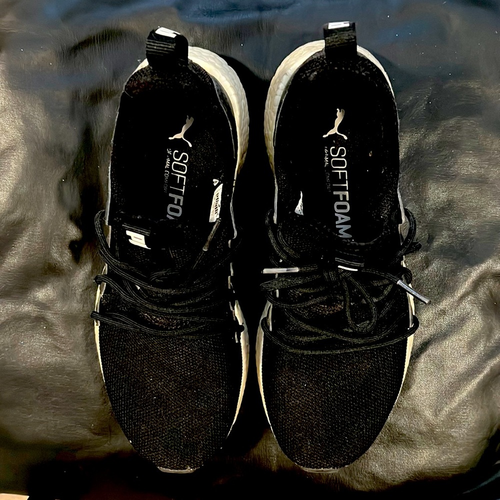 8.5 soft foam Pumas